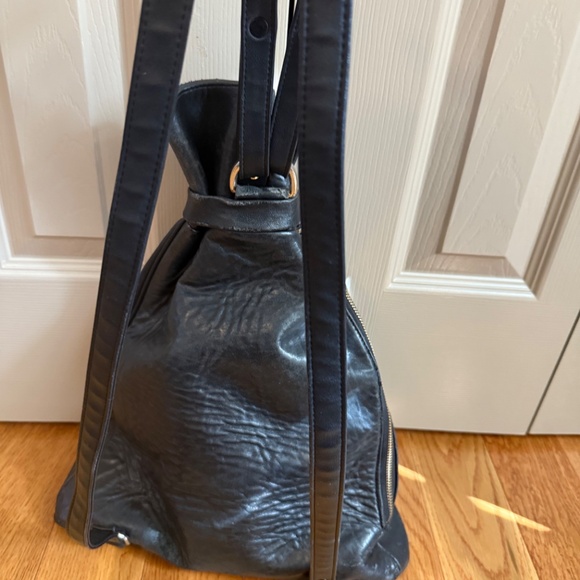 Chanel Vintage Lambskin Leather Bucket Backpack - Picture 4 of 10